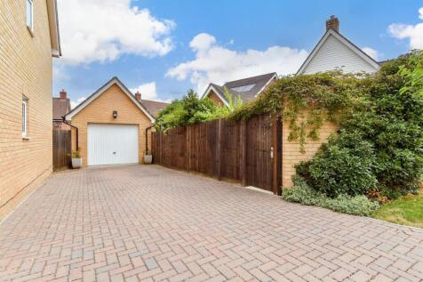 Driveway/Parking