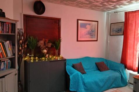 Lounge A
