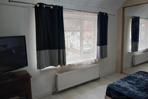Bedroom 1A