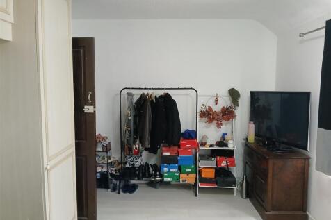 Bedroom 1A
