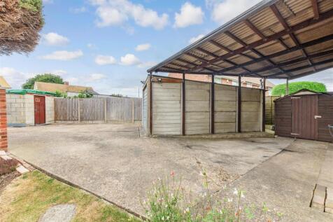 Driveway/Parking