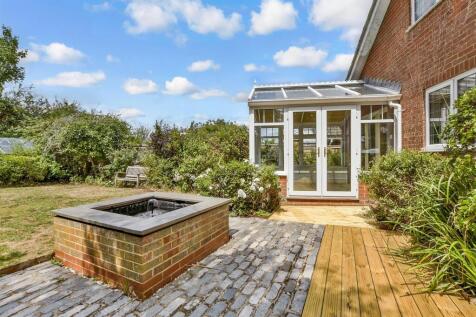 Patio / Decking