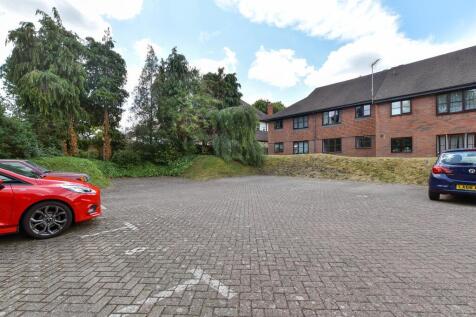 Driveway/Parking