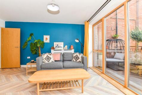Lounge/ Kitchen/ Diner