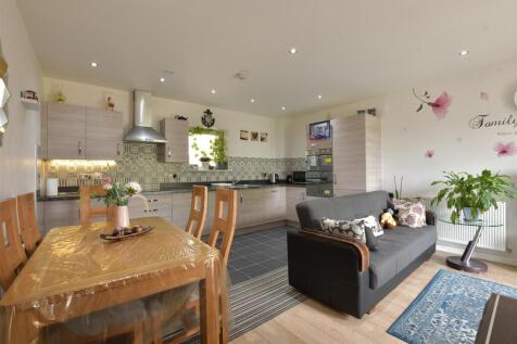 Lounge/Kitchen /Dining Room