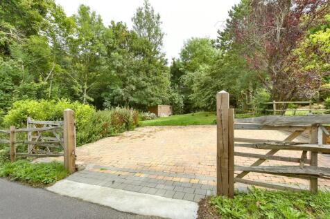 Driveway/Parking