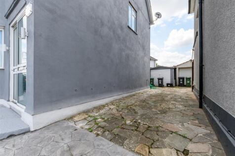 Driveway/Parking