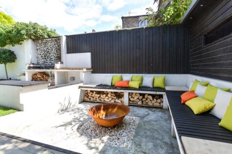 Patio / Decking