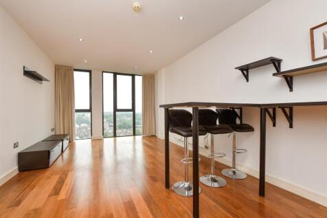 Lounge / Kitchen