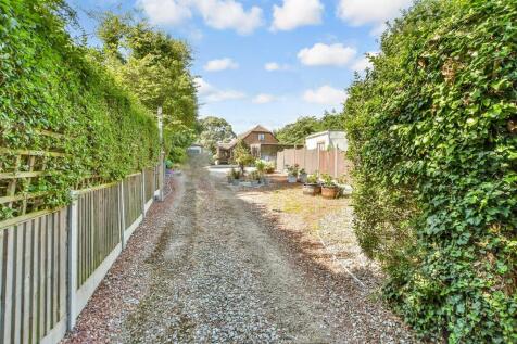 Driveway/Parking