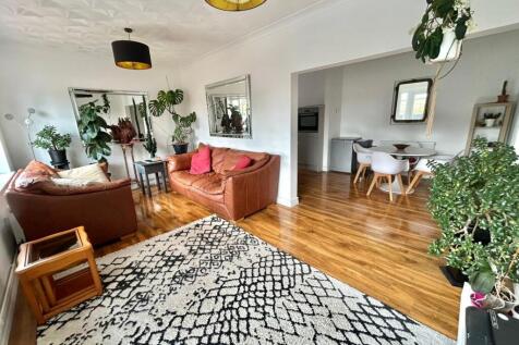 Lounge 2