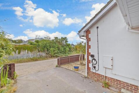 Driveway/Parking