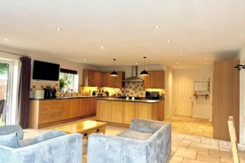Kitchen/Dining/Family Room 2