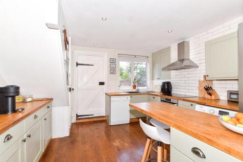 Kitchen/ Breakfast Room