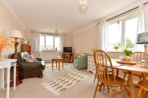 Lounge/ Dining Room