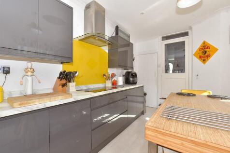 Kitchen/ Breakfast Room
