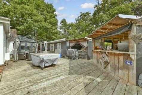 Patio / Decking