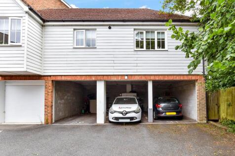 Driveway/Parking