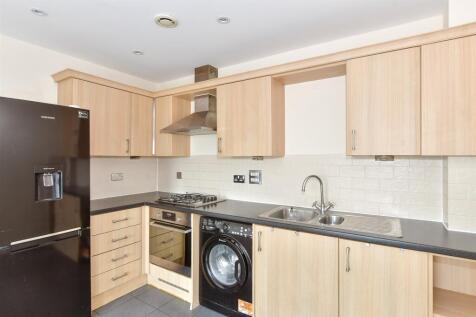 Kitchen/ Living Room