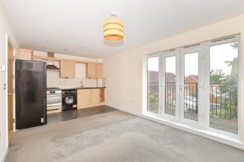 Kitchen/ Living Room