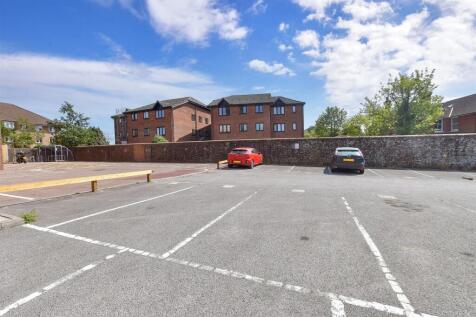 Driveway/Parking