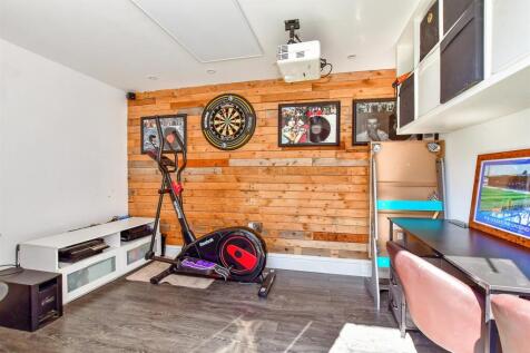 Workshop/Outbuildings