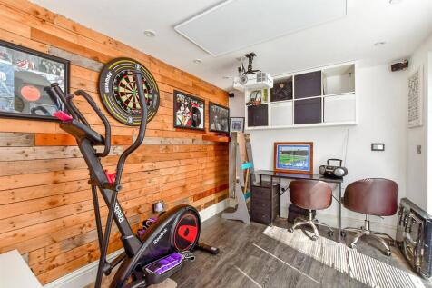 Workshop/Outbuildings