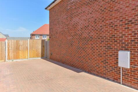 Driveway/Parking