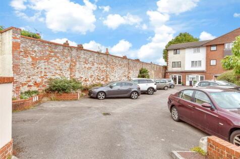 Driveway/Parking