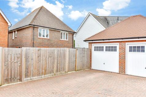 Driveway/Parking