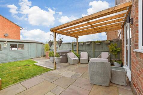 Patio / Decking