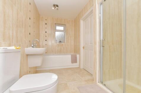 Bath/Shower Room