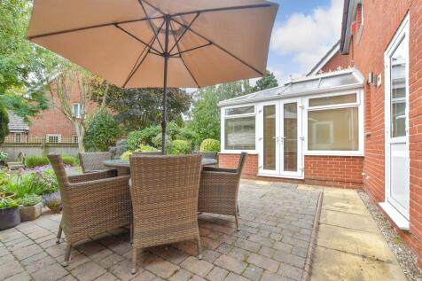 Patio / Decking