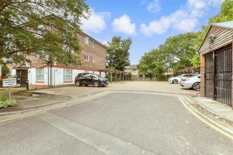 Driveway/Parking