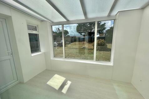 Sun Room.