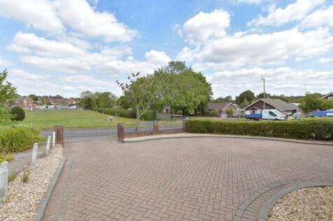 Driveway/Parking