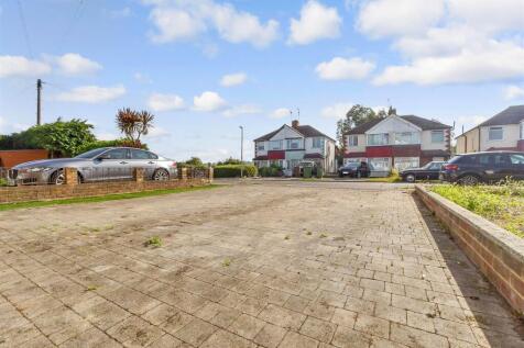 Driveway/Parking