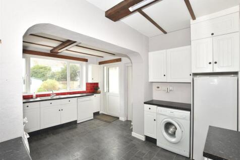 Kitchen/ Breakfast Room