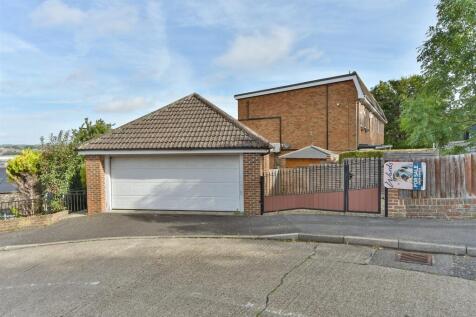 Driveway/Parking