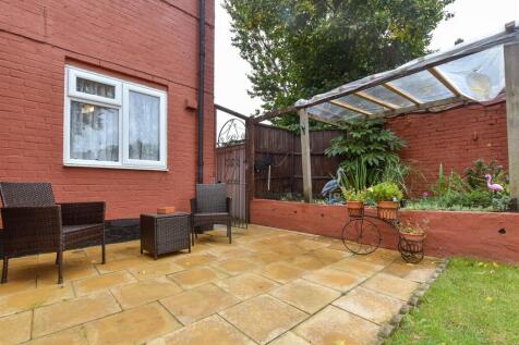 Patio / Decking