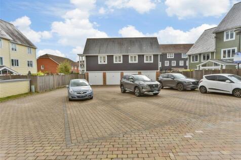 Driveway/Parking