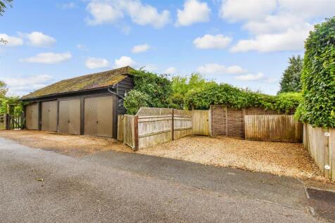 Driveway/Parking