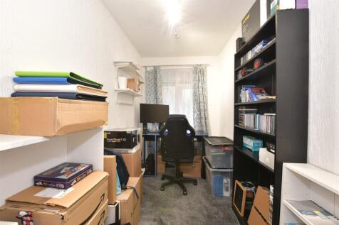 Office/ Guest Bedroom