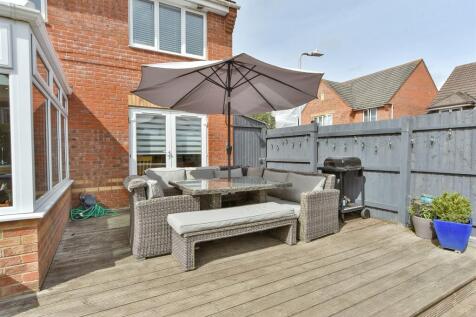 Patio / Decking