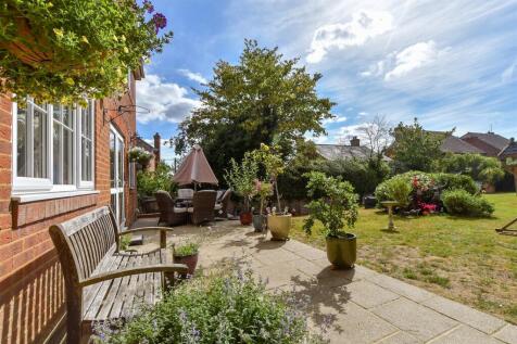 Patio / Decking