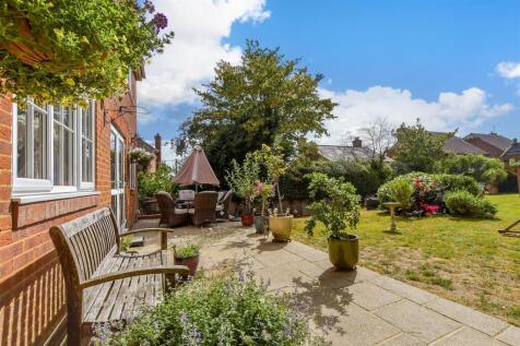 Patio / Decking