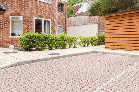 Driveway/Parking