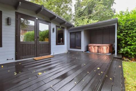 Patio / Decking