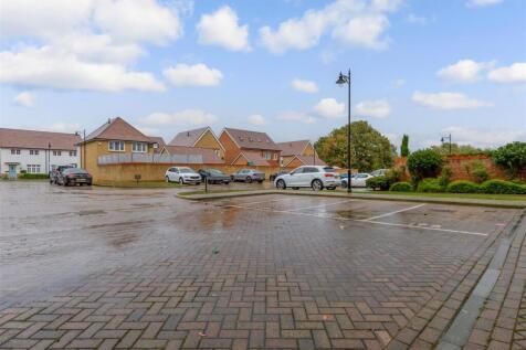 Driveway/Parking