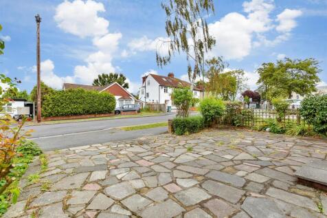 Driveway/Parking